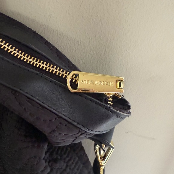 Steve Madden Textured Black Tote Bag - Picture 11 of 16